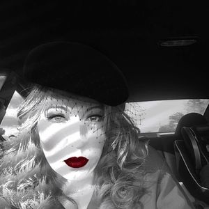 Meet your Posher, Vanessa